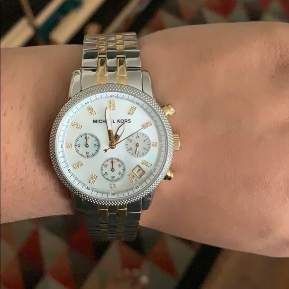 Michael Kors Watch - Picture 2 of 3